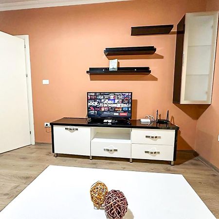Grand Park 2Br Apartment Tirana Eksteriør billede
