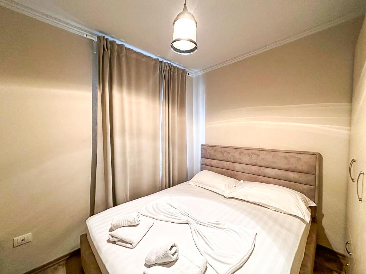 Grand Park 2Br Apartment Tirana Eksteriør billede
